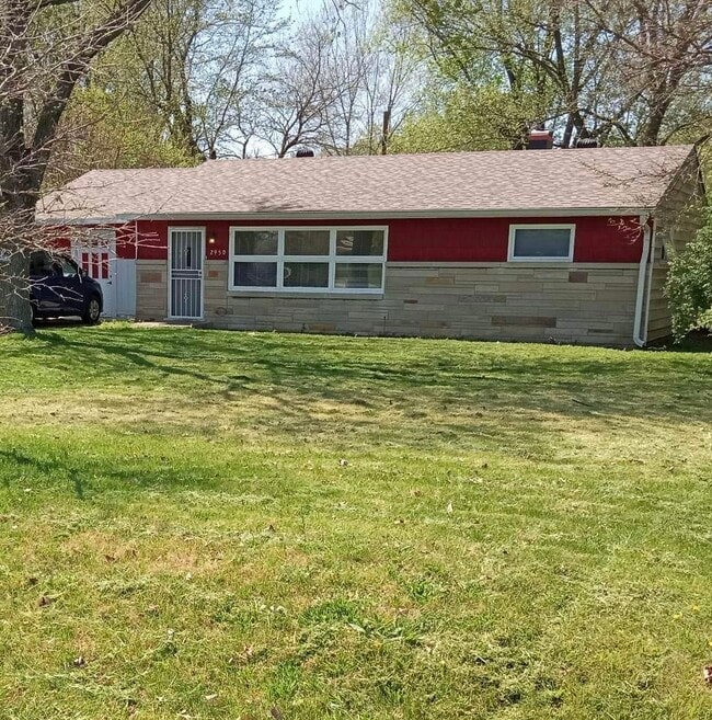 Lots of room for parking in driveway. - 2950 N Ritter Ave House
