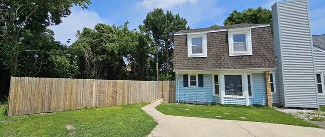 Photo - 710 Brook Meadow Ct Townhome