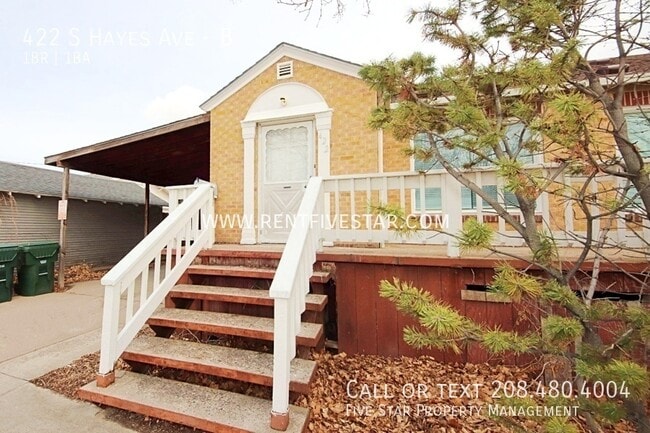 Building Photo - 422 S Hayes Ave Unit B