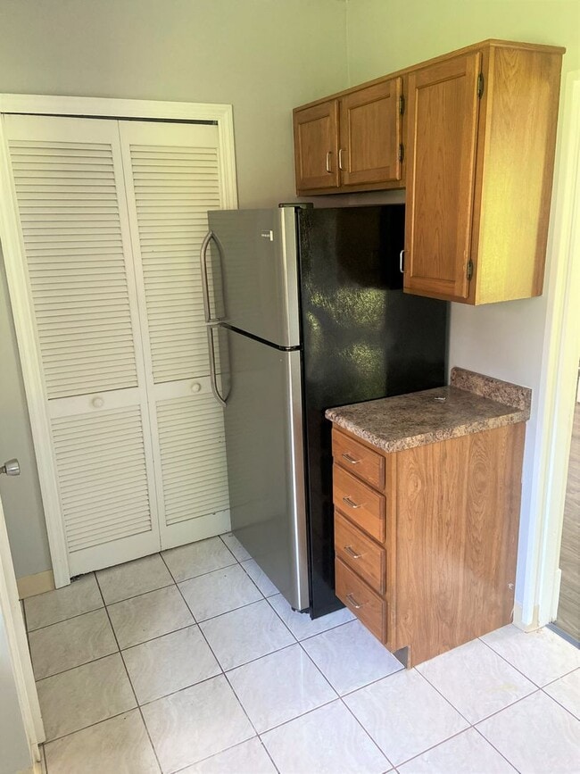 1345 Hulton Rd
