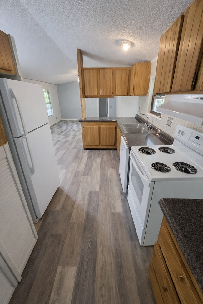 Photo - Charming 2BR / 2BA Home in Quiet Silver Springs Neighborhood