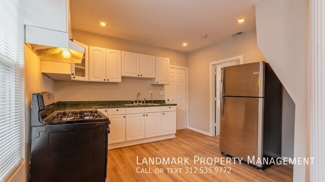 Photo - 1529 W Cortez St Unit 2F