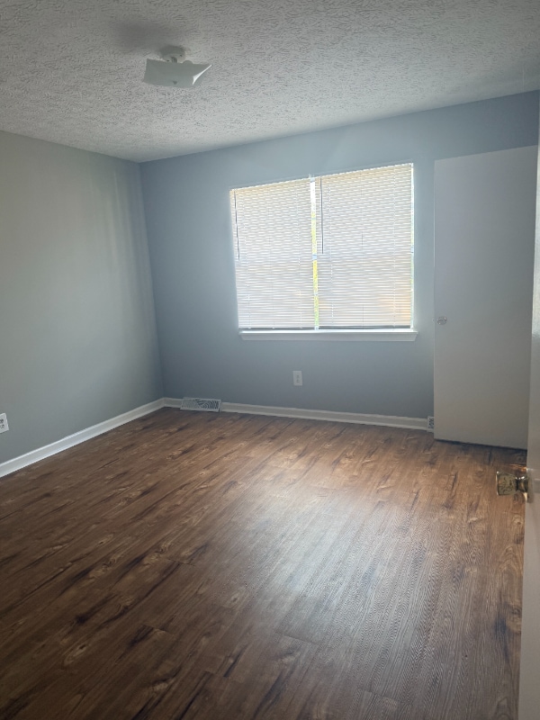 Building Photo - 16 Duiguid Dr