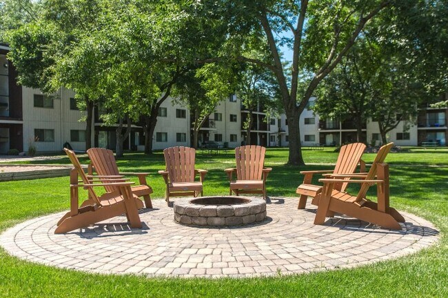 Firepit - Eastgate Apartments