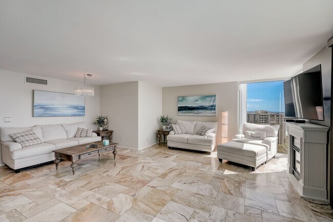 Photo - Seaside Serenity: Luxurious Gulf-Front Ret...