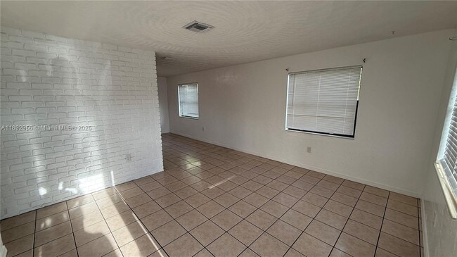 Photo - 3651 SW 60th Terrace Unit South