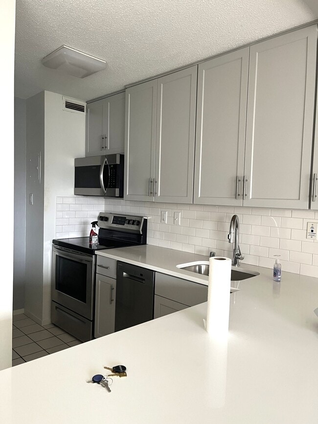 Building Photo - 17 S 1st St Unit A904 Rental