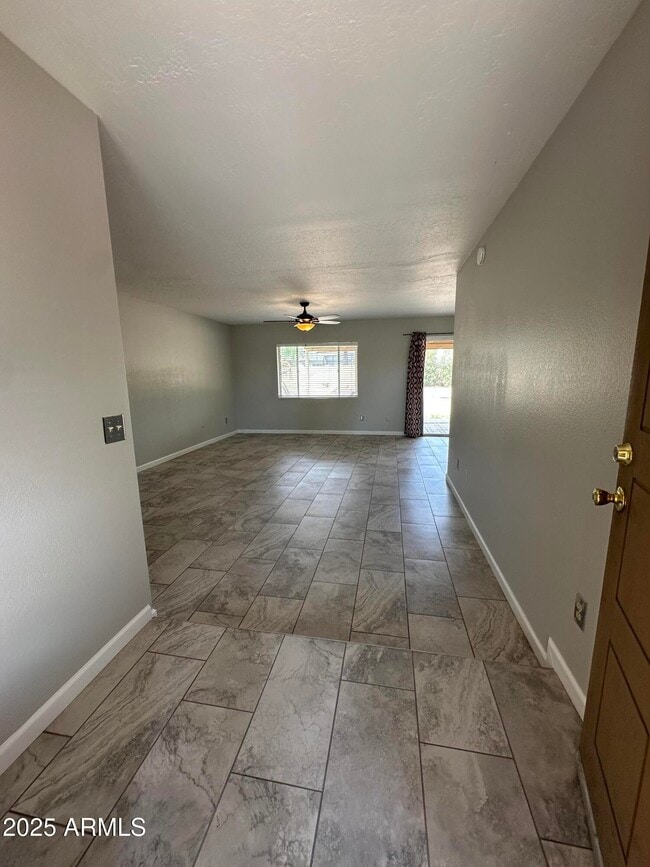 Photo - 4012 E Nisbet Rd