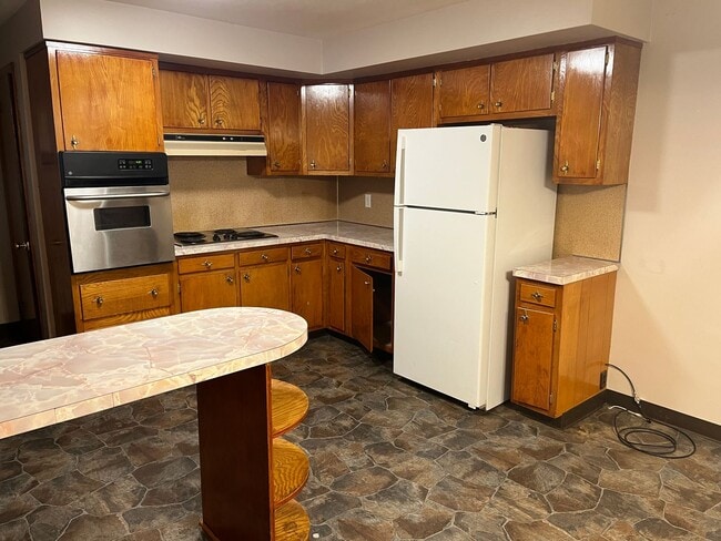 Photo - 2006 White St