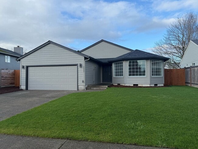 Building Photo - Newly Renovated 3B/2Ba Home in Quiet Neighborhood!