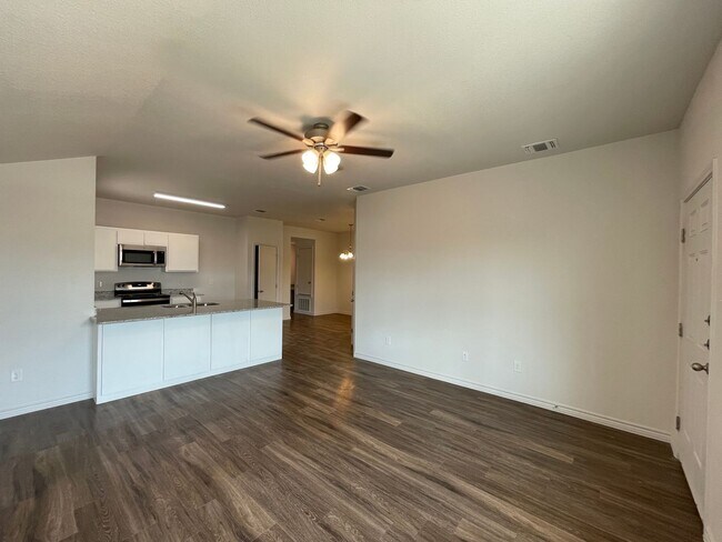 Photo - 1814 Clovis Dr Unit 1814 B Clovis