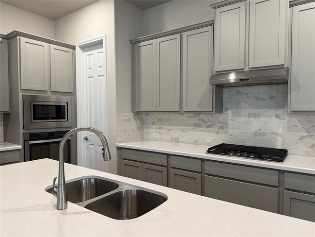 Photo - 712 Germander Rd