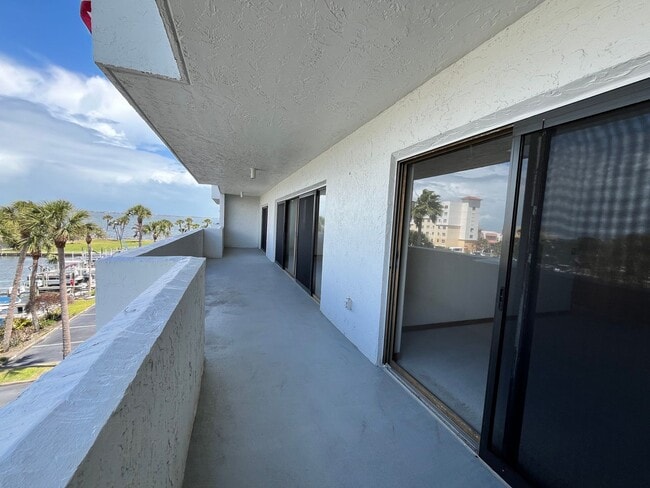 Photo - 3/2 CONDO ON THE RIVER Unit 1