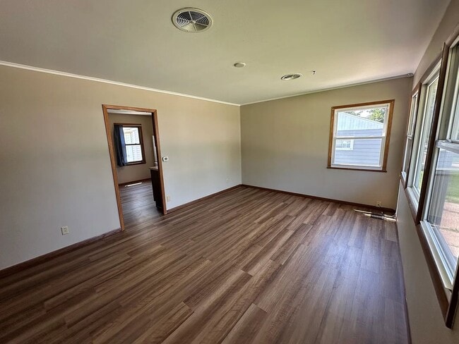 Photo - 1711 Keith Dr NE