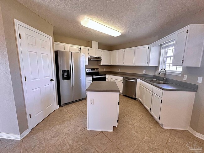 3329 Tiller Ct