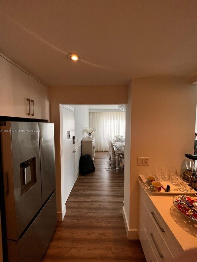 Photo - 500 Bayview Dr Unit 1021