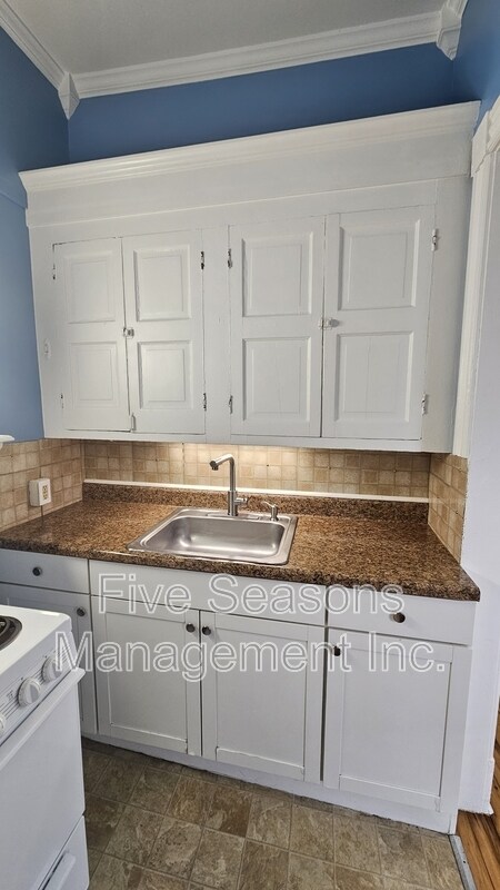 Photo - 25 Intervale Ave