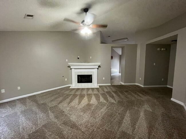 Photo - Renovated 2 Bedroom 2 Bath Home for Rent!!
