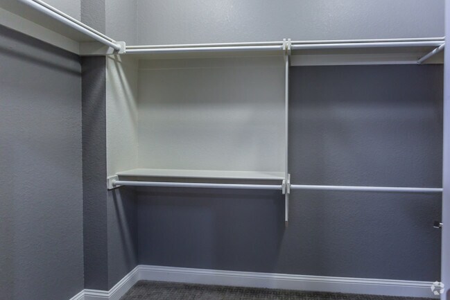 1BR, 1BA - Weddington - Walk-In Closet
