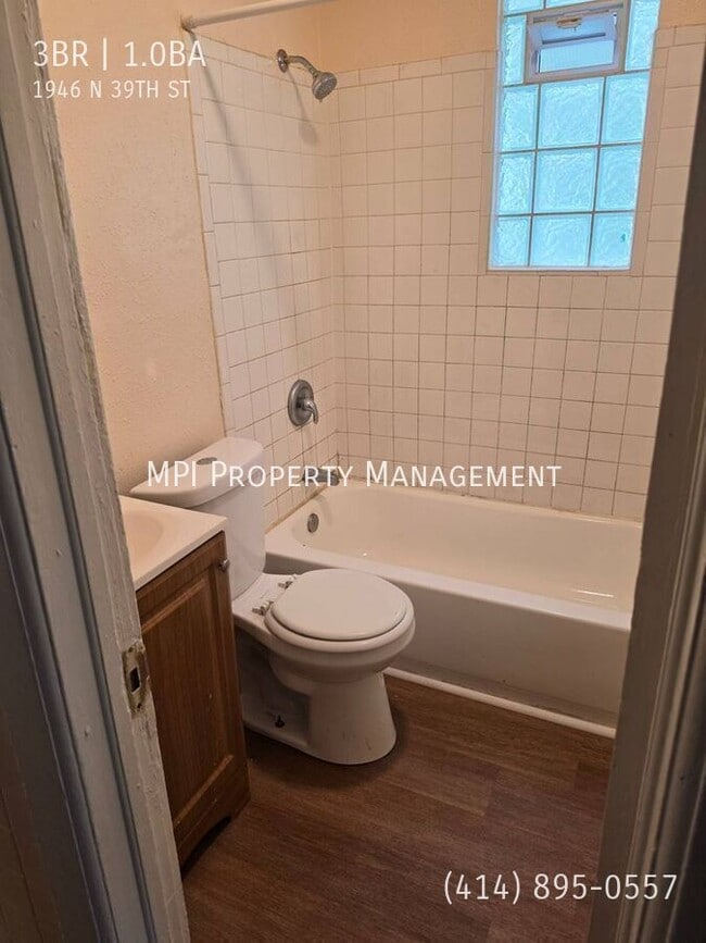 Photo - 1946 N 39th St
