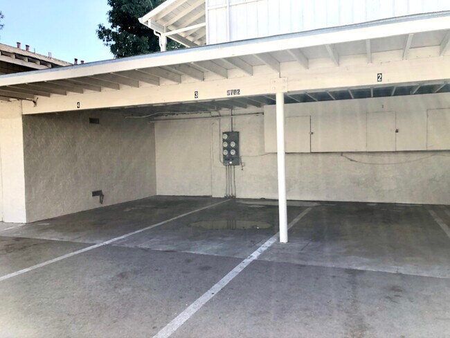 Photo - 5702 Tucson Dr Unit 4