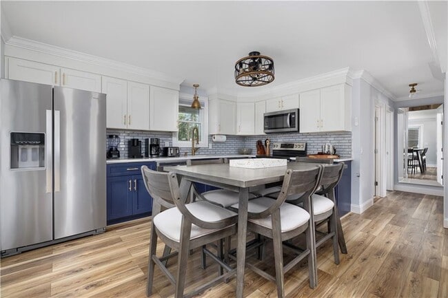 Photo - 29 Canterbury Dr