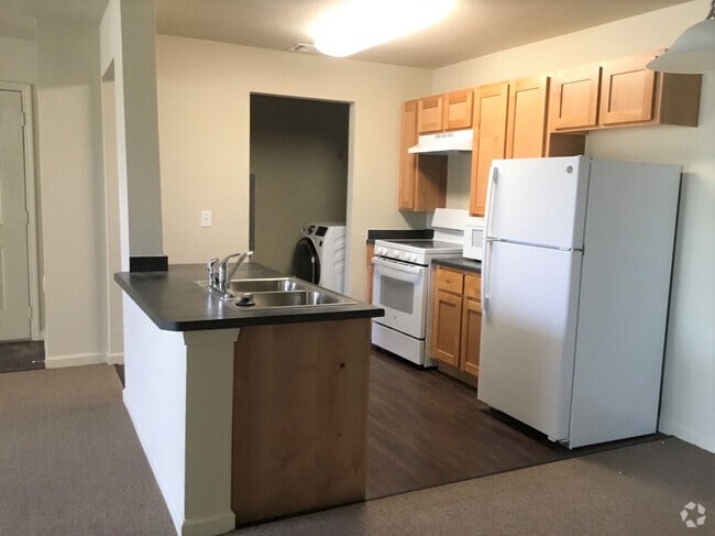 Building Photo - Harvest Park Rental