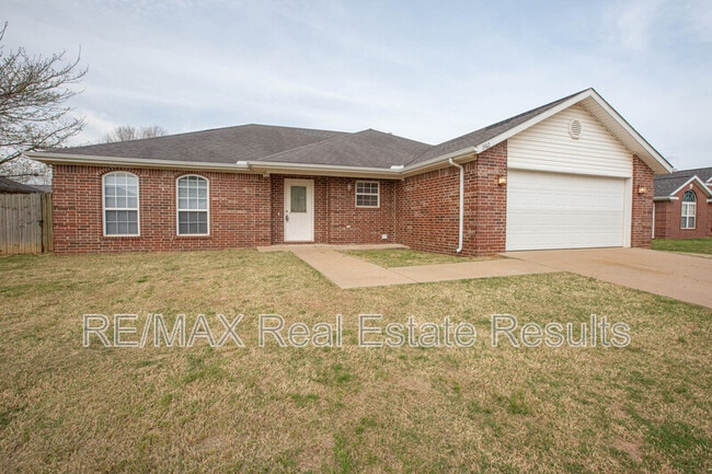 Photo - 1902 SW Fremont Rd