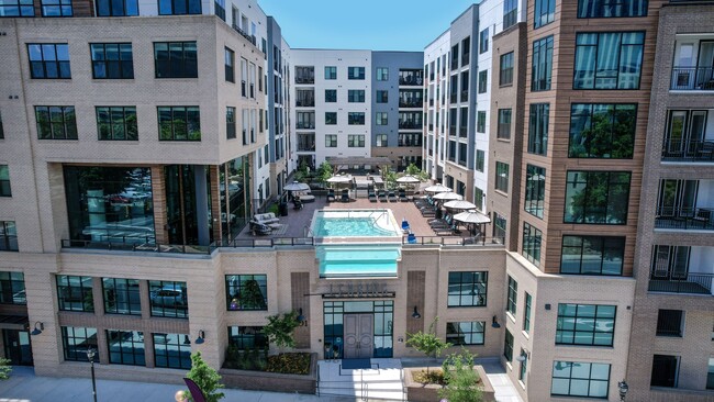 Building Photo - The Crown of Queen City Rental
