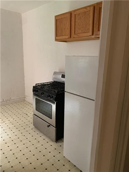 Photo - 373 Ovington Ave