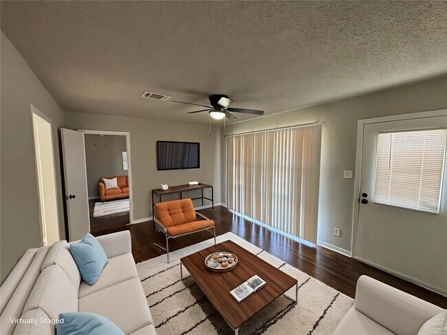 Photo - 4414 Botany Ln