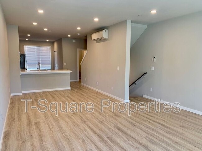 Photo - 14925 44th Ave W