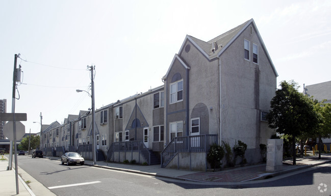 Charles Drew Court Apartments - Charles Drew Court Apartments