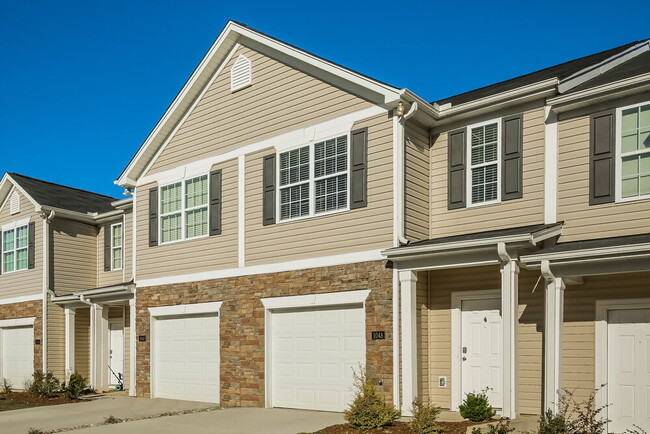 Photo - 1048 HighGarden Cir Townhome