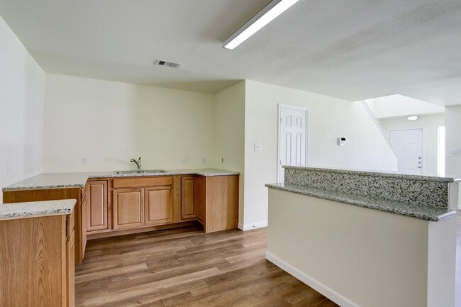 Photo - 23339-23341 High Pt St