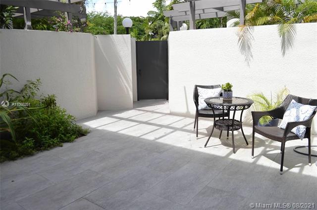 Photo - 4708 SW 67th Ave