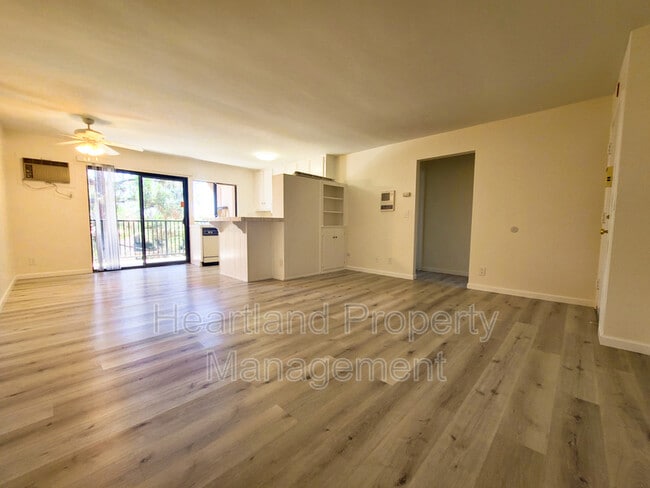 Photo - 7858 Cowles Mountain Ct Unit #D29