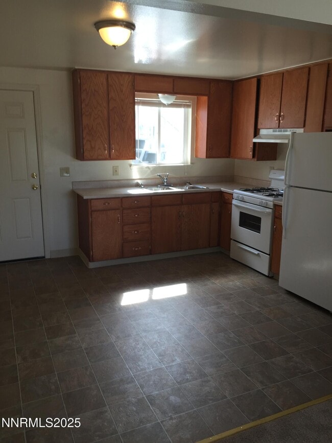 Photo - 140 N Taylor St Unit 11