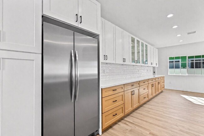 3666 2nd Ave