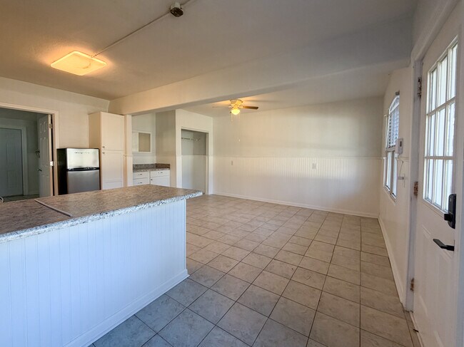 Palomar Dr