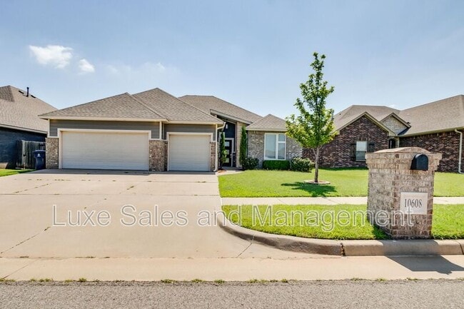 Building Photo - 10608 Glover River Dr