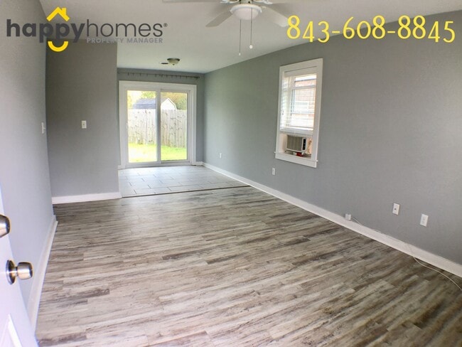 Photo - 1556 Kemper Ave Unidad C