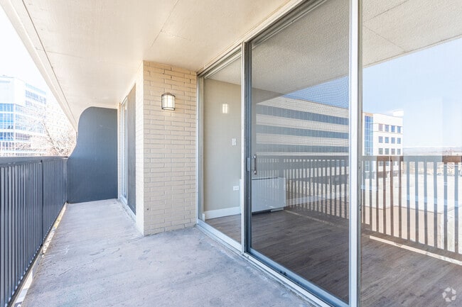 1HAB, 1BA - 668 ft²