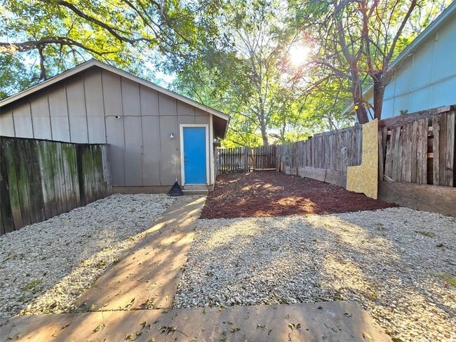 Photo - 1305 Dobie Dr Casa Adosada