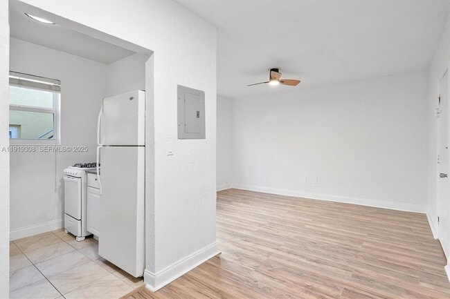 Photo - 7510 Byron Ave Unit 8