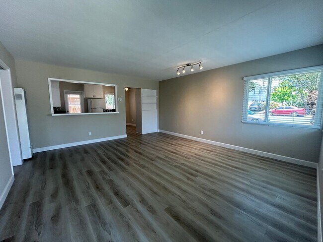 Photo - 1149-1155 Felspar Street Unit 1149