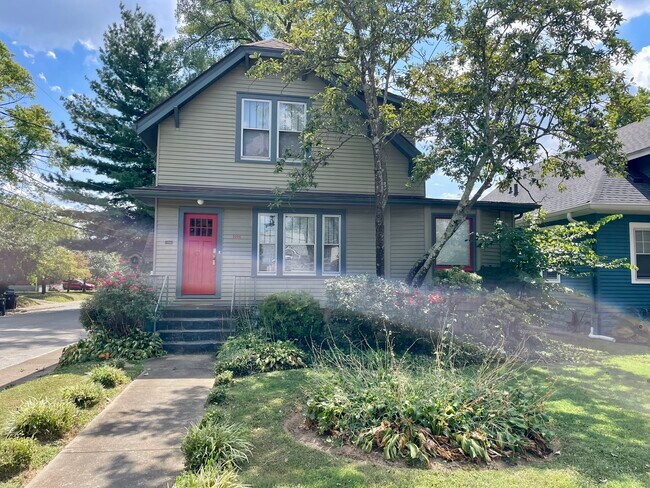 Front of house from Wrocklage Ave - 2226 Wrocklage Ave House