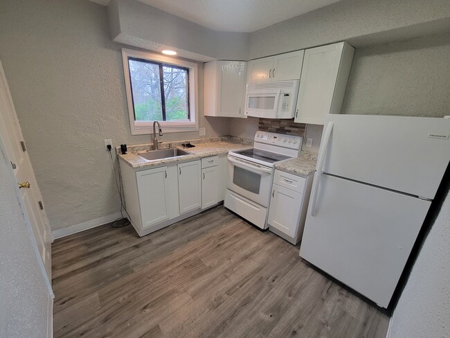 Photo - 3909 Vest Ave Townhome