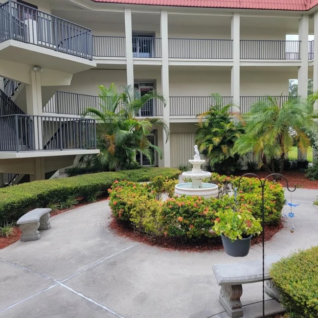 Building Photo - 2700 Bayshore Blvd Rental
