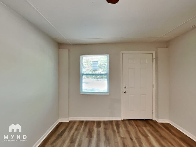 Photo - 5119 N 15th St